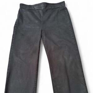 LOFT Pull-On Frayed Hem Jeans Size 8 Petite